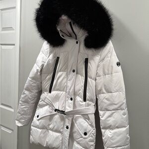 Women's White Quilted Micheal kors fur hooded jacket size small new without tags